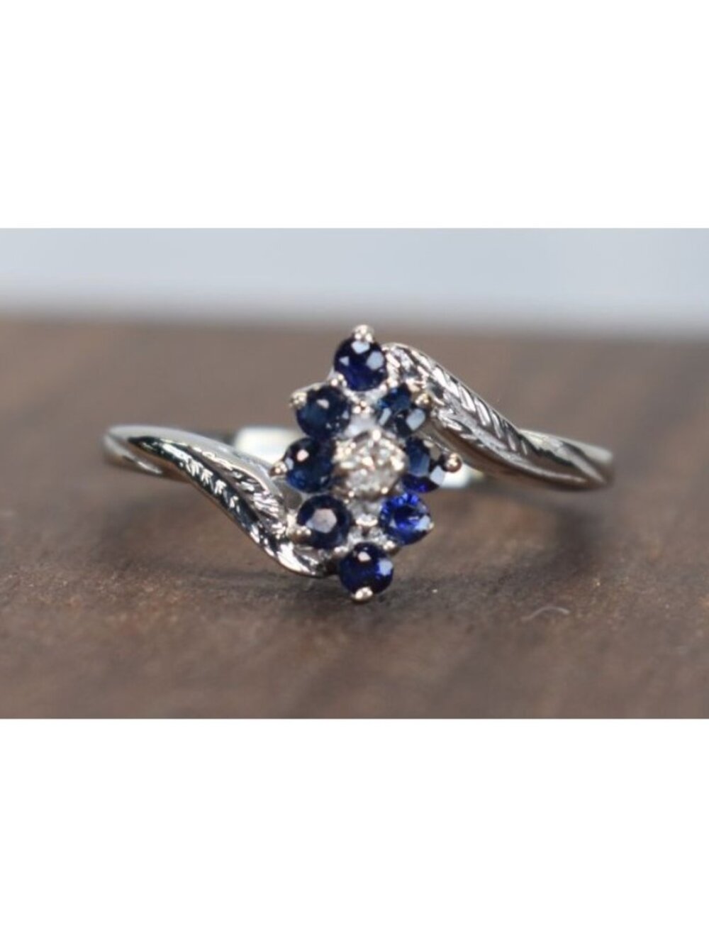 Vintage 10K White Gold Art Deco Style Sapphire & Diamond Cluster Ring - size: 4.